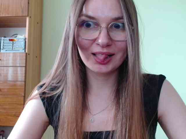 Ellyxcute webcam