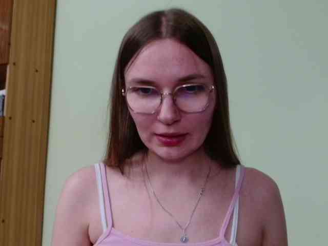 Model: Ellyxcute