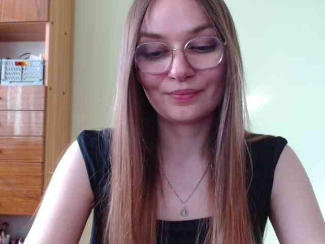 Ellyxcute webcam