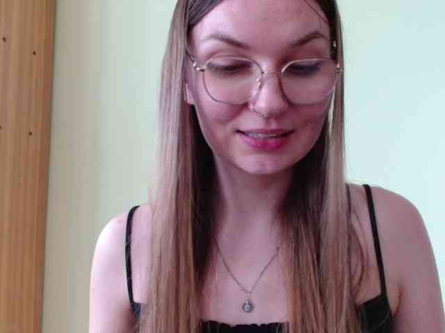 Model: Ellyxcute