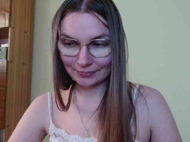 Model: Ellyxcute