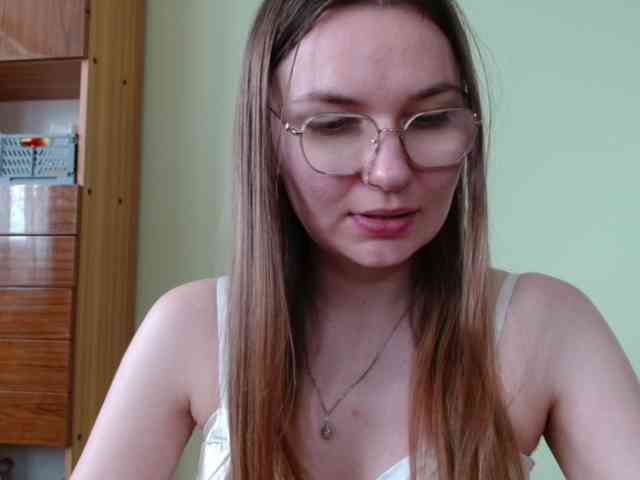 Model: Ellyxcute