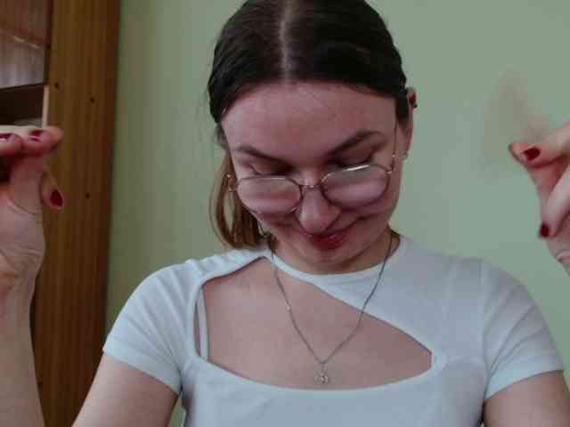 Ellyxcute webcam