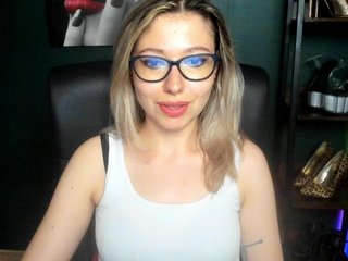 xxHeidiLove Porn Show