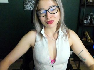 xxHeidiLove Porn Show