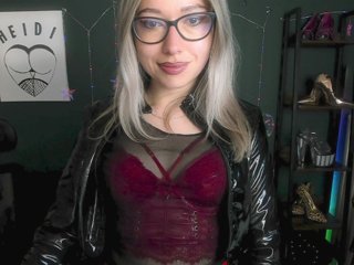 xxHeidiLove Porn Show