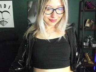 xxHeidiLove Porn Show