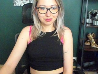 xxHeidiLove Porn Show