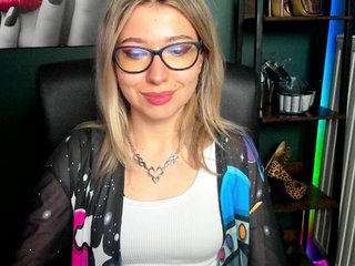 xxHeidiLove Porn Show