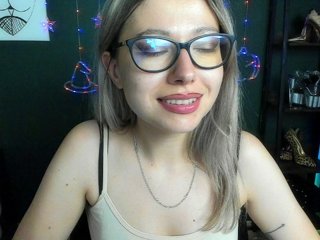 xxHeidiLove Porn Show