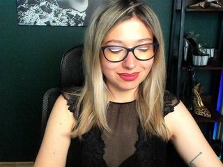 xxHeidiLove Porn Show