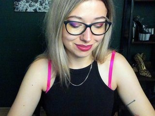 xxHeidiLove Porn Show
