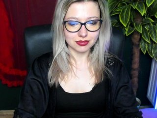 xxHeidiLove Porn Show