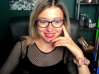 xxHeidiLove Porn Show