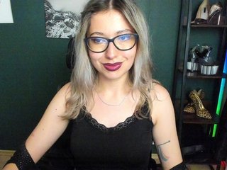 xxHeidiLove Porn Show