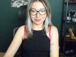 xxHeidiLove Porn Show
