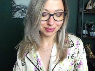 xxHeidiLove Porn Show