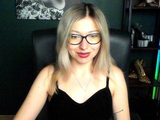xxHeidiLove Porn Show