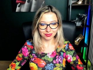 xxHeidiLove Porn Show