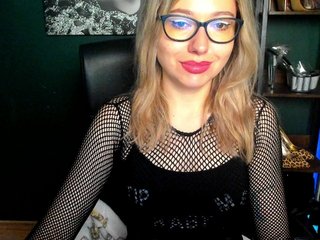 xxHeidiLove Porn Show