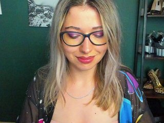 xxHeidiLove Porn Show
