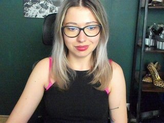 xxHeidiLove Porn Show