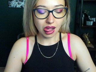xxHeidiLove Porn Show