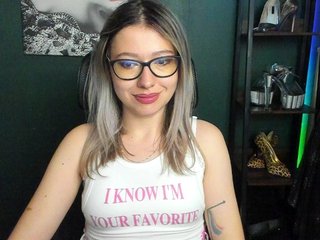 xxHeidiLove Porn Show