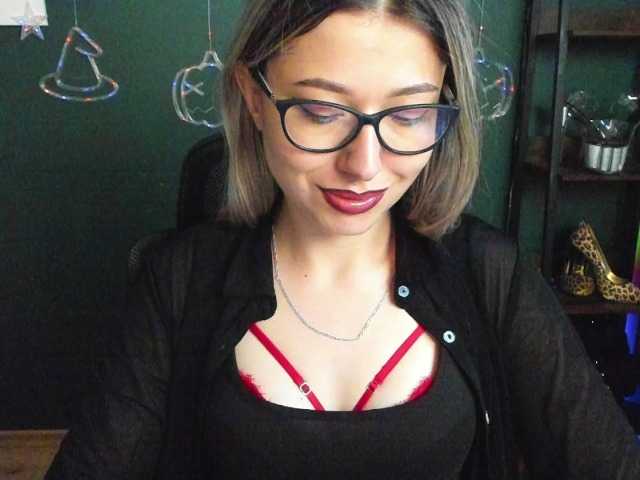 xxHeidiLove live cam on BongaCams
