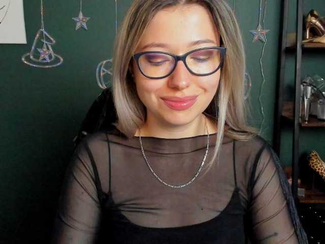 xxHeidiLove live cam on BongaCams