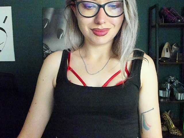 xxHeidiLove live cam on BongaCams