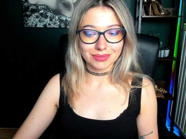 xxHeidiLove live cam on BongaCams