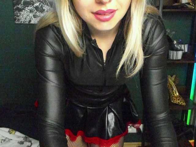 xxHeidiLove live cam on BongaCams