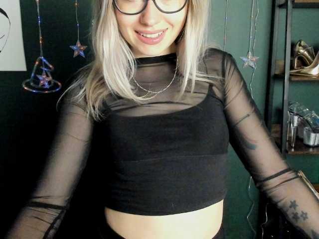 xxHeidiLove live cam on BongaCams