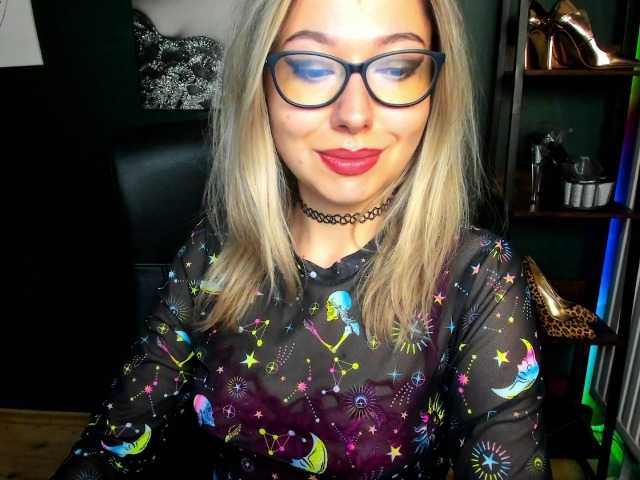 xxHeidiLove live cam on BongaCams
