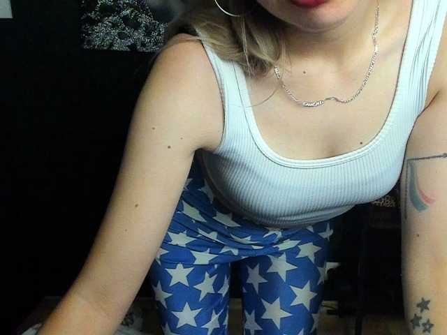 xxHeidiLove live cam on BongaCams