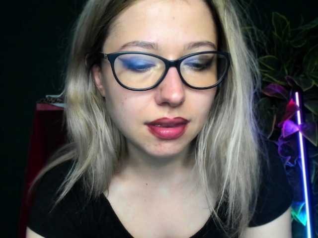 xxHeidiLove live cam on BongaCams