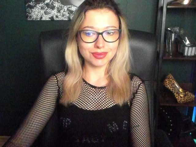 xxHeidiLove live cam on BongaCams