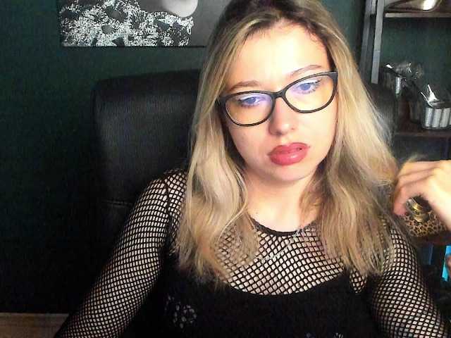 xxHeidiLove live cam on BongaCams