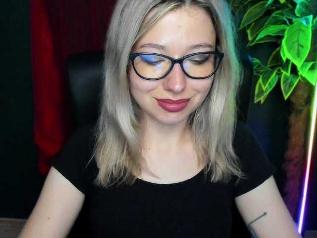 xxHeidiLove live cam on BongaCams