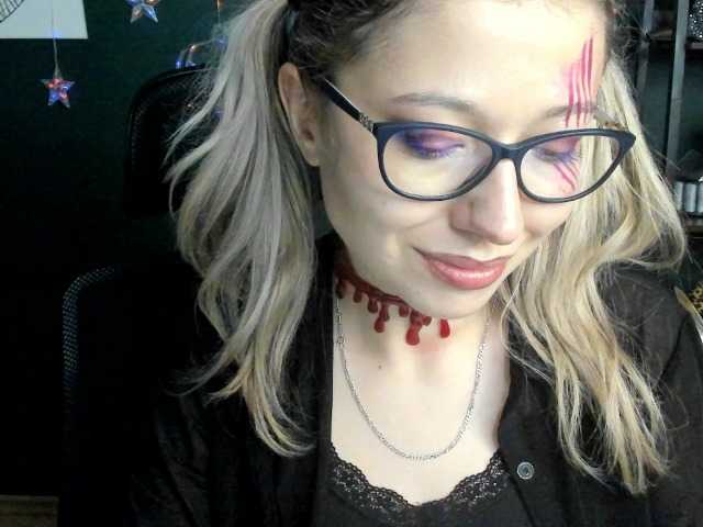 xxHeidiLove live cam on BongaCams