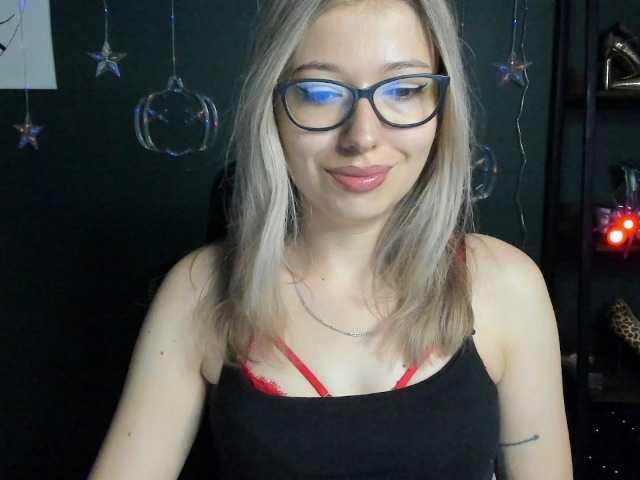 xxHeidiLove live cam on BongaCams