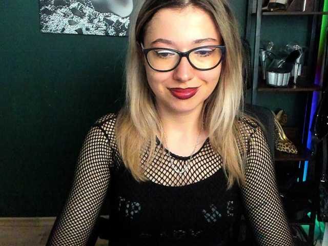 xxHeidiLove live cam on BongaCams