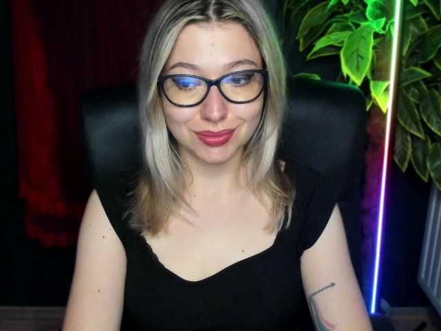 xxHeidiLove live cam on BongaCams