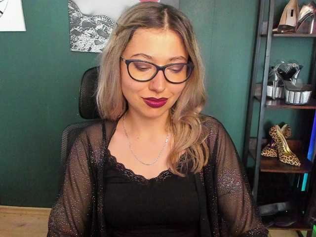 xxHeidiLove live cam on BongaCams