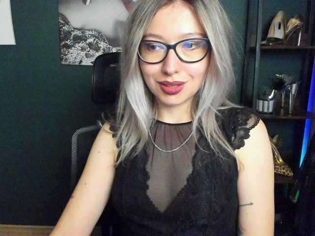 xxHeidiLove live cam on BongaCams