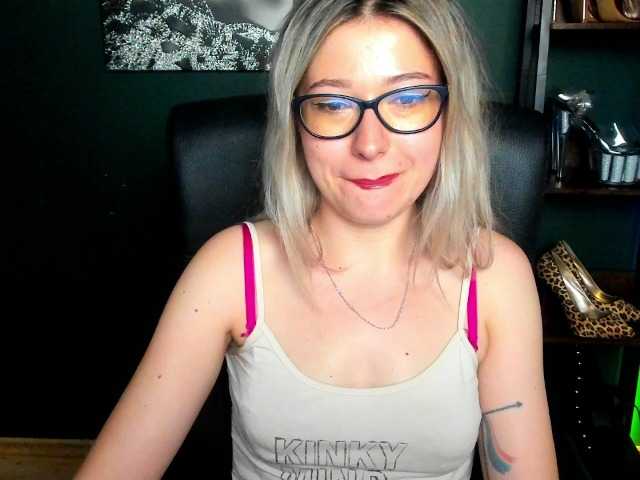 xxHeidiLove live cam on BongaCams