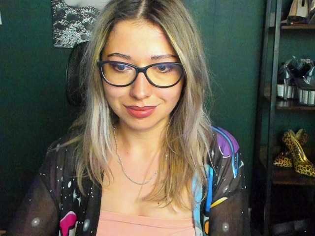 xxHeidiLove live cam on BongaCams