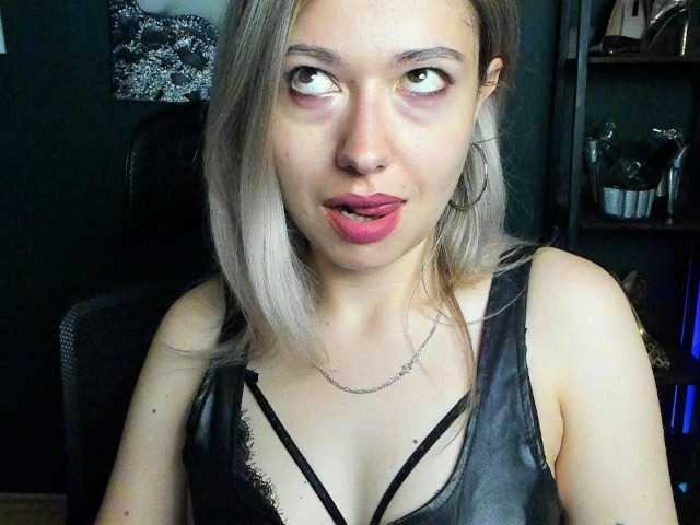 xxHeidiLove live cam on BongaCams