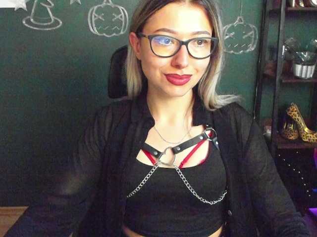 xxHeidiLove live cam on BongaCams